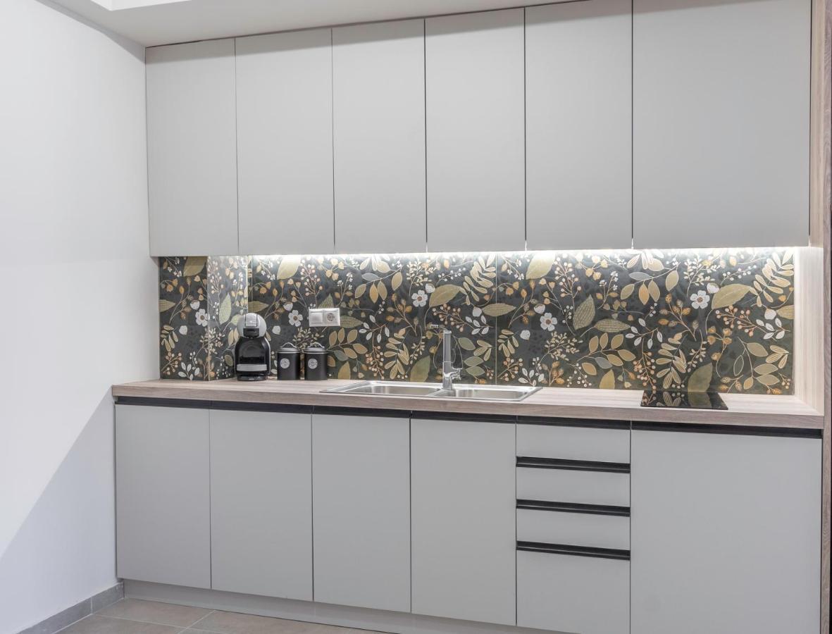 Harmony 2Br Apartment In Atena Exterior foto